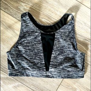 Victoria's Secret High Neck Front/Back Mesh Sport Bra Women's